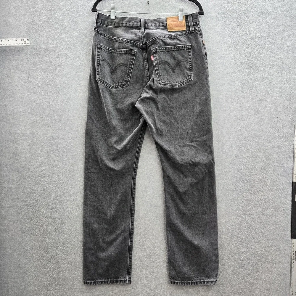 Levis *please carefully